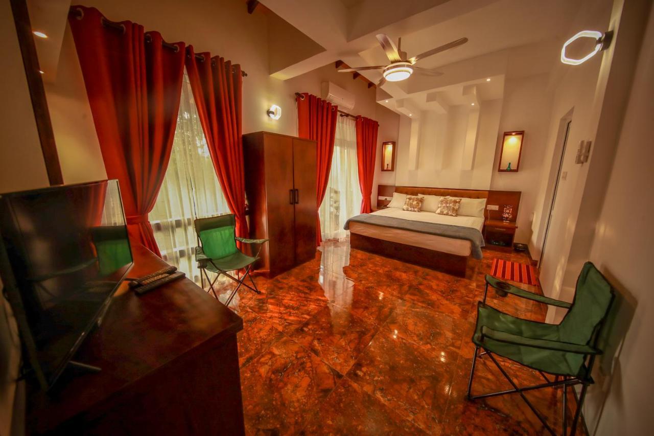 Y&Y Residence Kandy Esterno foto